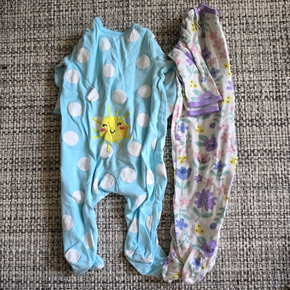 Carter's PJs bundle - Picture 2 of 4